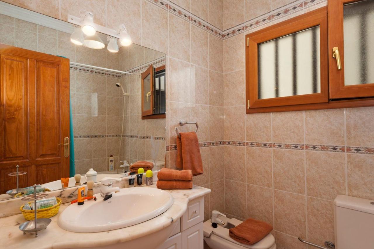 Villa Juanita, Puerto Del Carmen, Lanzarote Tías Exteriör bild